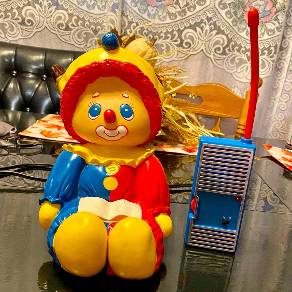 55 YEARS VINTAGE EXCELLENT WORKING CONDITION ETRL CLOWN BABY MONITOR ,RECEIVER.